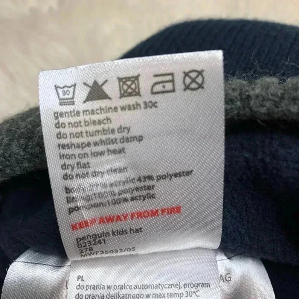 Mountain Warehouse  Winter Hat Penguin Size 1-3 Years - Picture 11 of 16